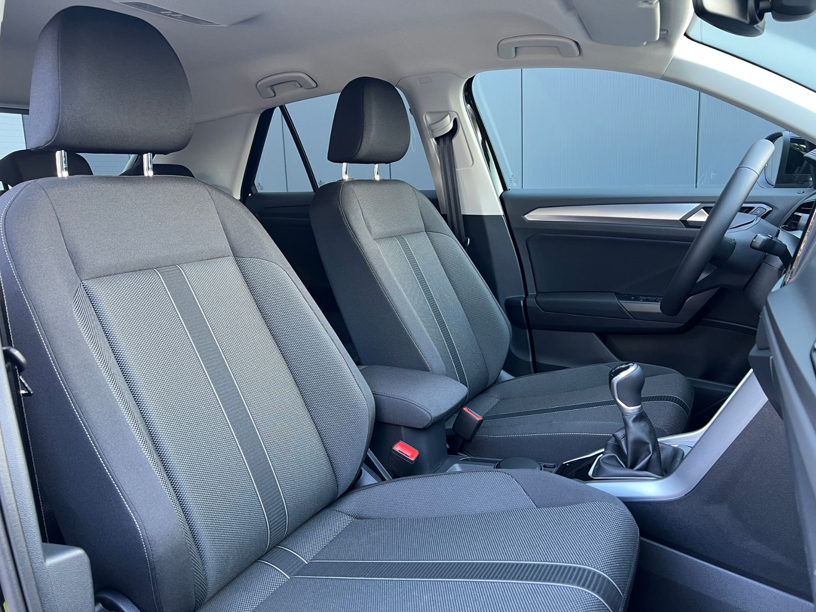 Fahrzeugabbildung Volkswagen T-Roc Life 1.0 TSI *LED, ACC, Kamera, 17''-LM*