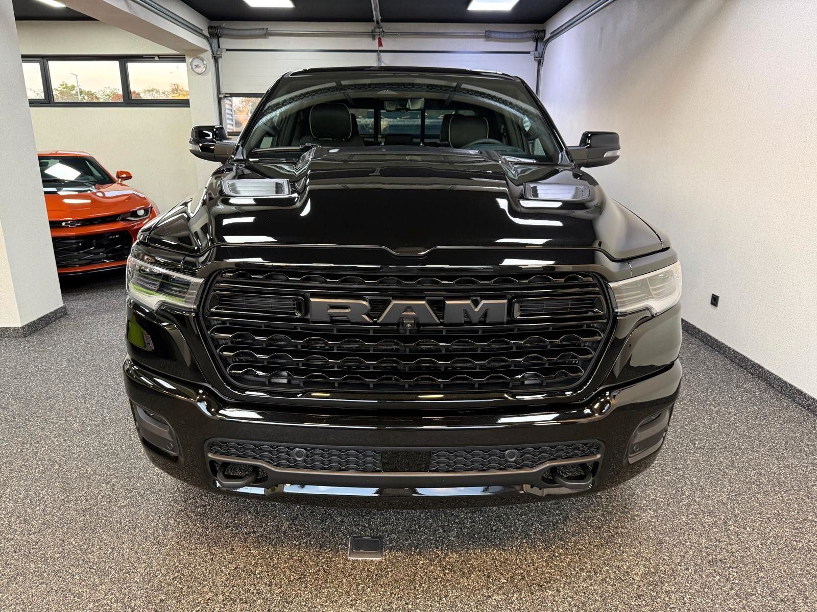 Fahrzeugabbildung Dodge RAM LIMITED HEMI V8-RAMBOX-TAILGATE-SOFORT!!!