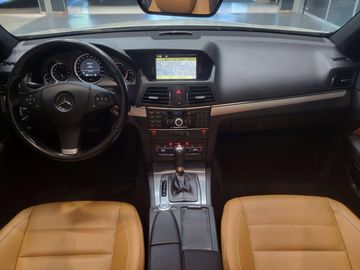 Mercedes E 350 - 11