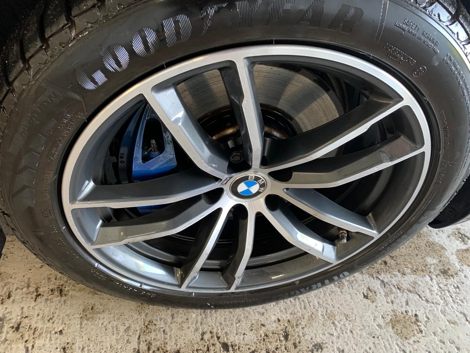 BMW 530 Touring e MSport ShadowL CockpProf Leder Kam foto 3