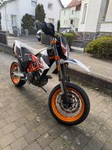 KTM 690 SMC-R - KTM SUPER MOTO