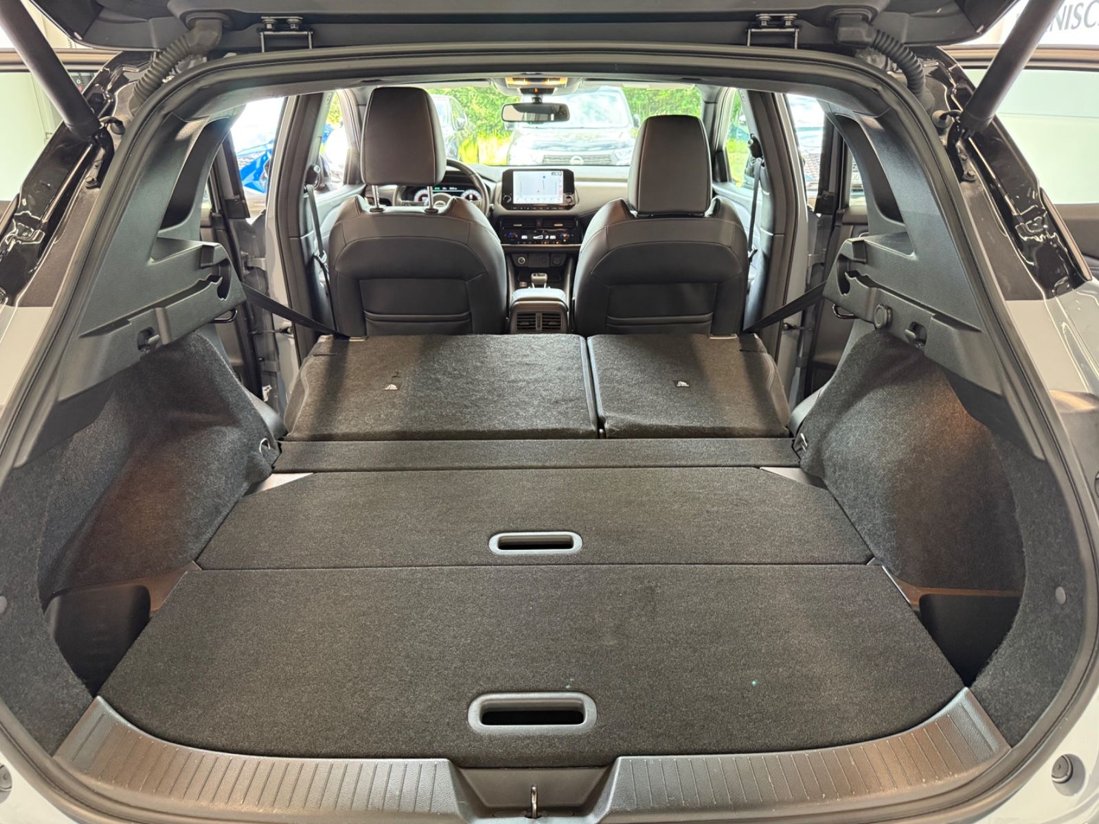 Fahrzeugabbildung Nissan Qashqai Tekna ALLRAD, 360° Kamera, Navi, WP.