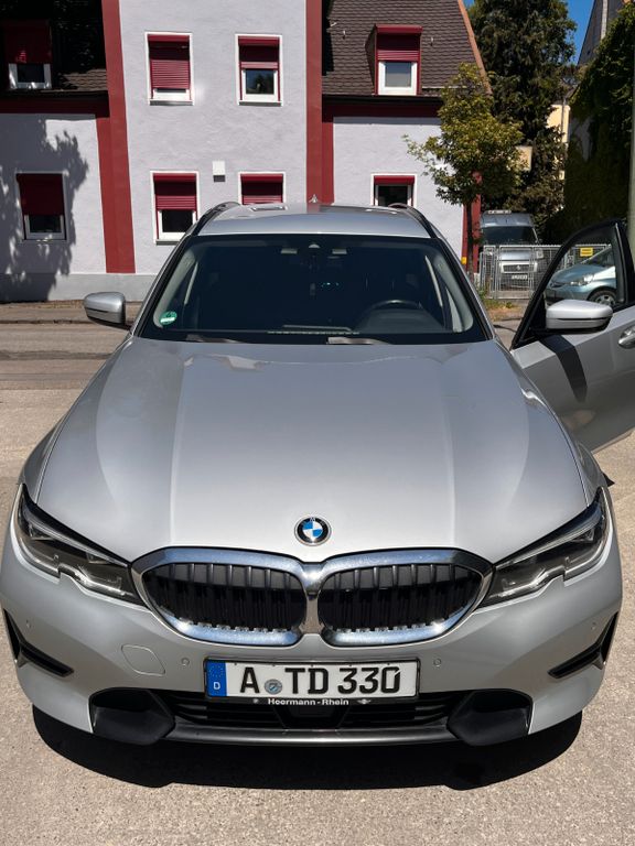 BMW 330
