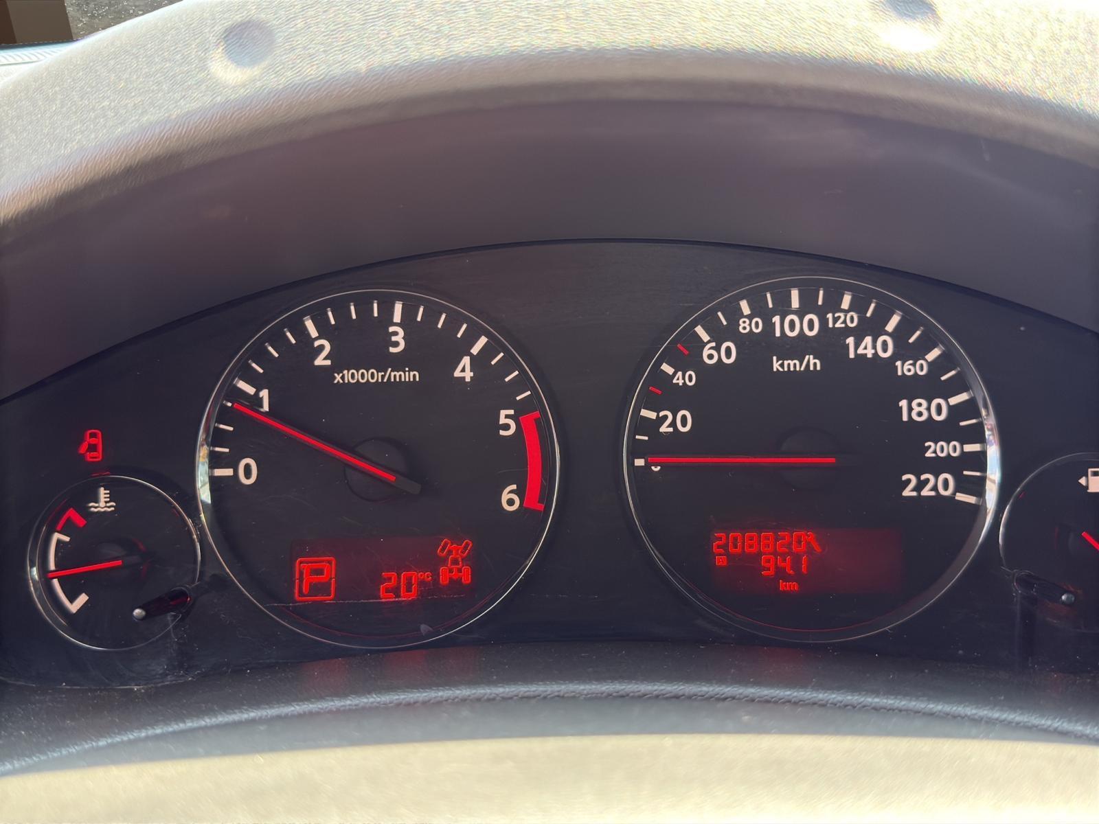 NISSAN NAVARA 3.0 V6 DCI 231 CH DOUBLE CAB 4X4 BVA – CUIR TOIT OUVRANT GPS ATTELAGE