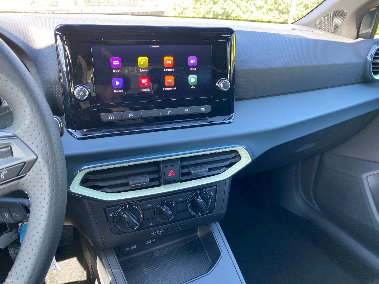 Fahrzeugabbildung SEAT Arona 1.0 TSI  NEW Style *SHZ *AHZV Vorber.