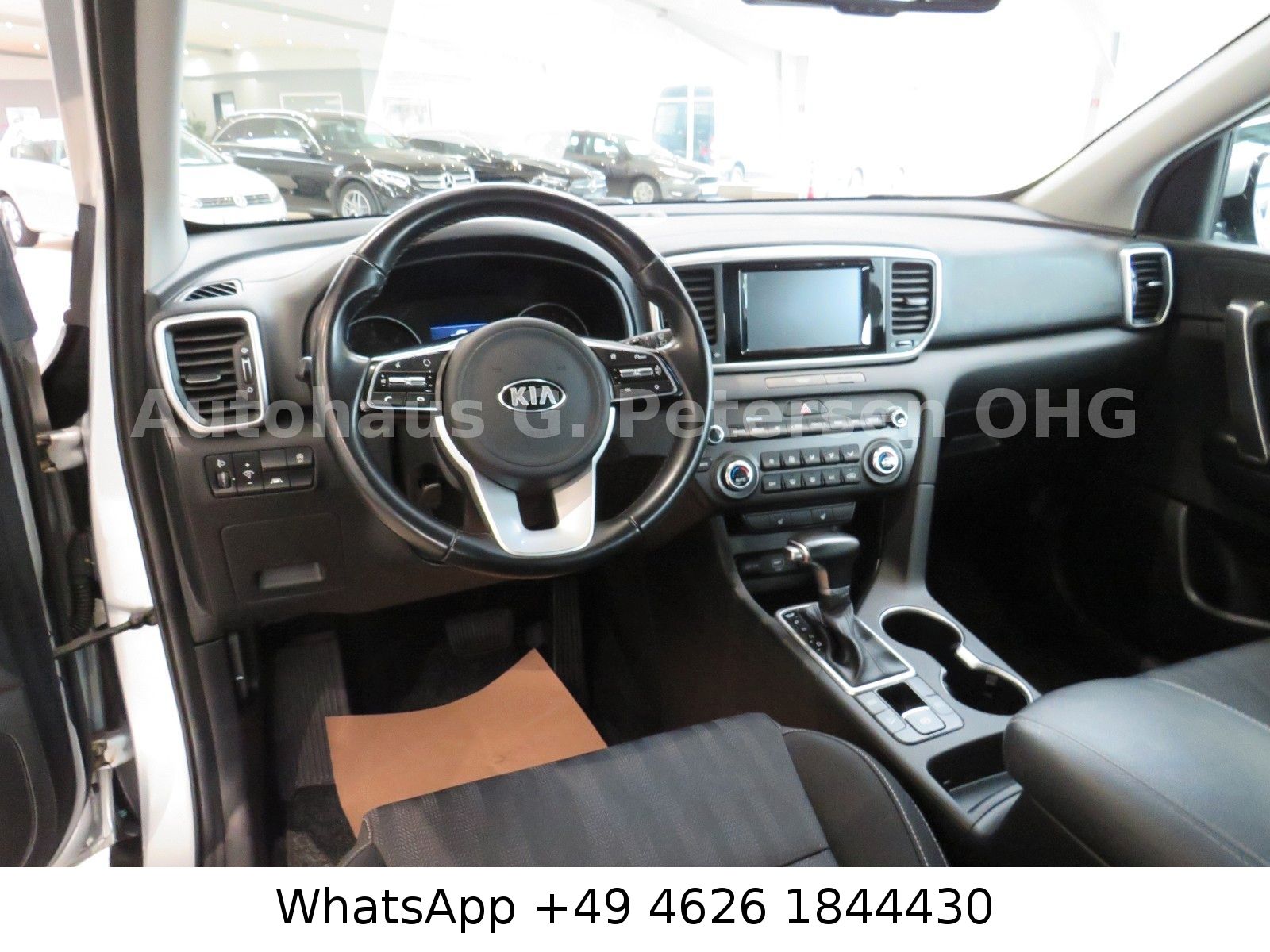 Fahrzeugabbildung Kia Sportage 1.6 CRDi*Automatik*SHZ*AHK*CAM*NAVI
