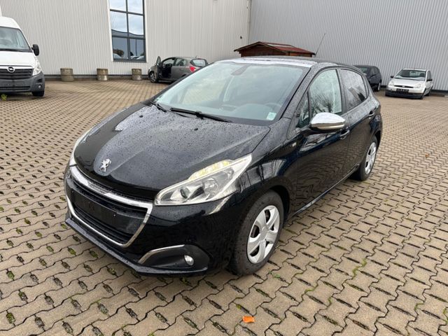 Peugeot 208 Style/ Panorama / Tüv neu