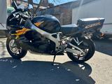 Honda CBR900 Fireblade - HONDA CBR 900