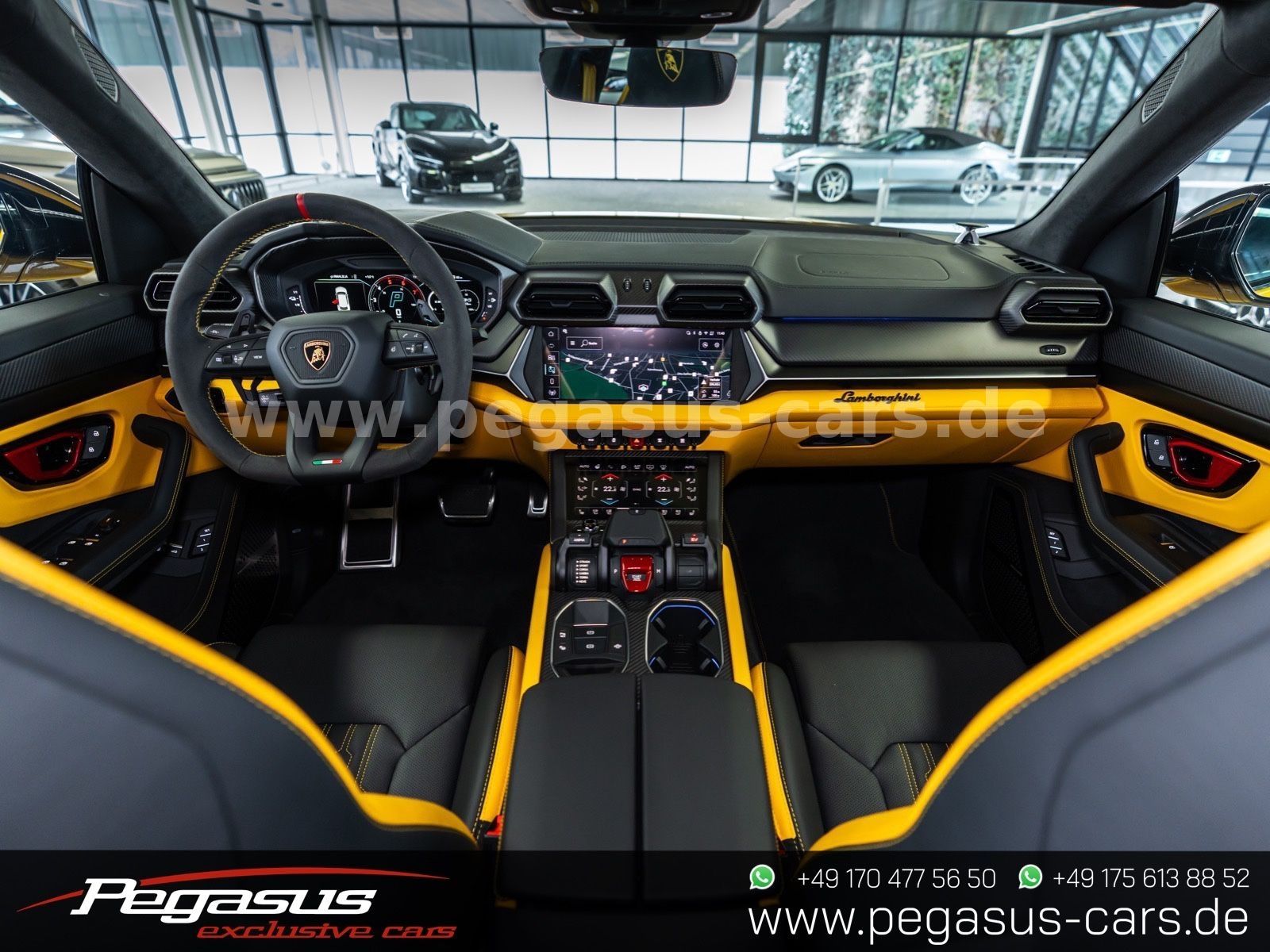 LAMBORGHINI Urus - 43