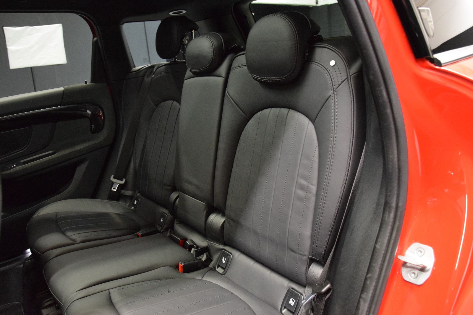 Fahrzeugabbildung MINI Cooper Countryman YOURS Pano HuD Leder AHK Memor