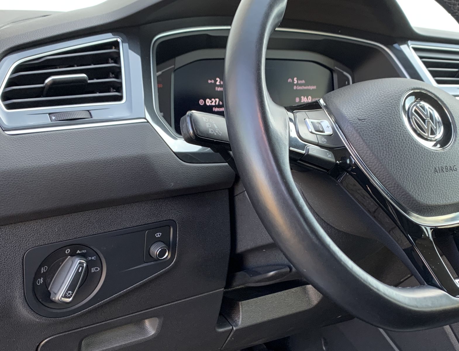 Fahrzeugabbildung Volkswagen Tiguan 2.0 TSI*Highline*4Motion*Leder*AHK*LED*