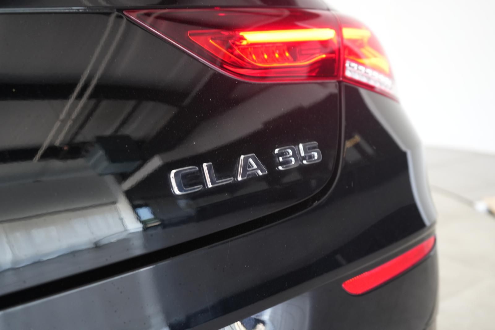 Mercedes-Benz CLA 35 AMG 4Matic Speedshift 7G-DCT Kamera Pano foto 9