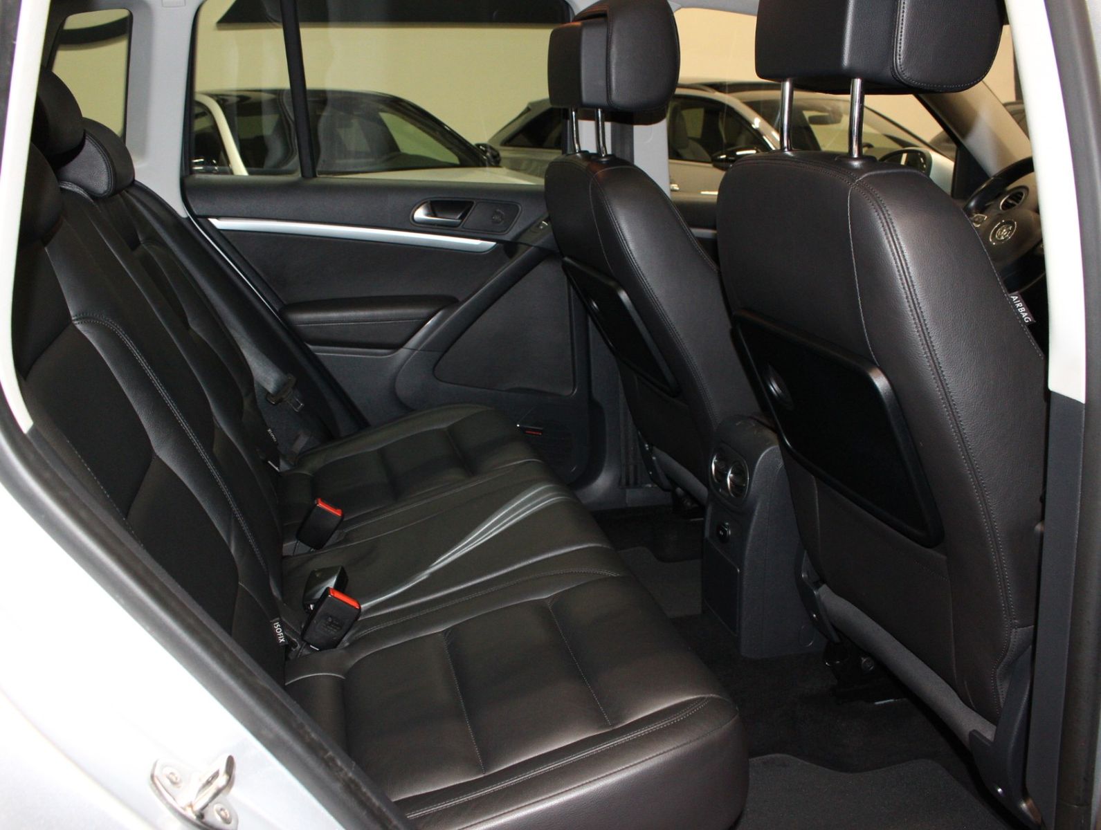 Fahrzeugabbildung Volkswagen Tiguan Sport & Style BMT 4Motion R Line*TOP