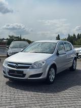 Opel Astra H Lim. Edition*Automatik*Sitzheiz*Temp* - Opel Astra aus 2007: H