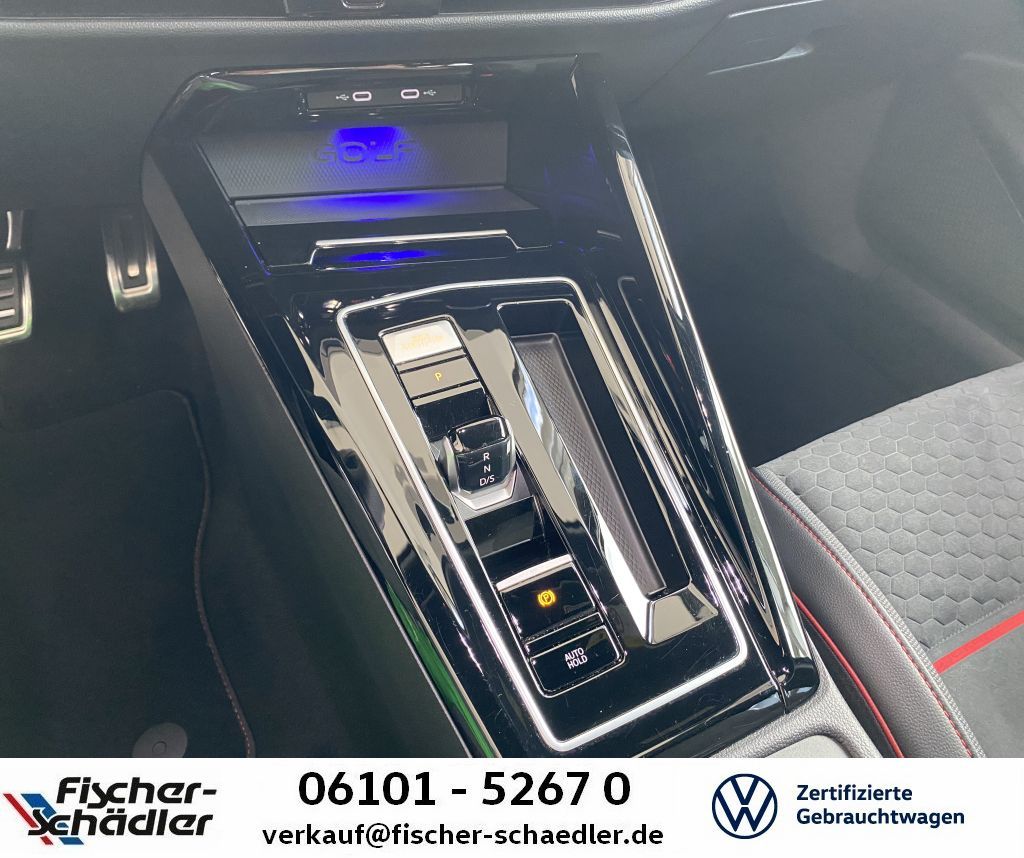Volkswagen Golf GTI Clubsport VIII 2.0GTI ClubSport Navi IQ foto 3