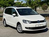 Volkswagen Sharan TDI°Highline°Pano°DSG°BiXen°RFK°Temp°Voll - gebrauchte Volkswagen Sharan aus dem Jahr 2010