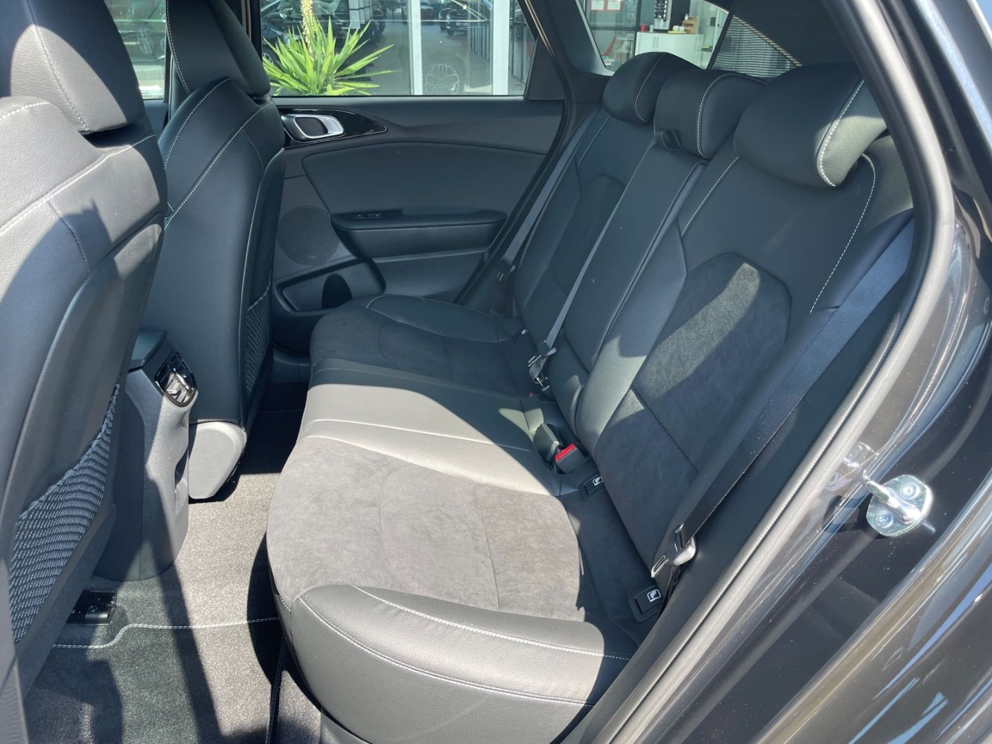 Fahrzeugabbildung Kia Ceed_sw GT Line LED Kamera Schiebedach JBL Navi