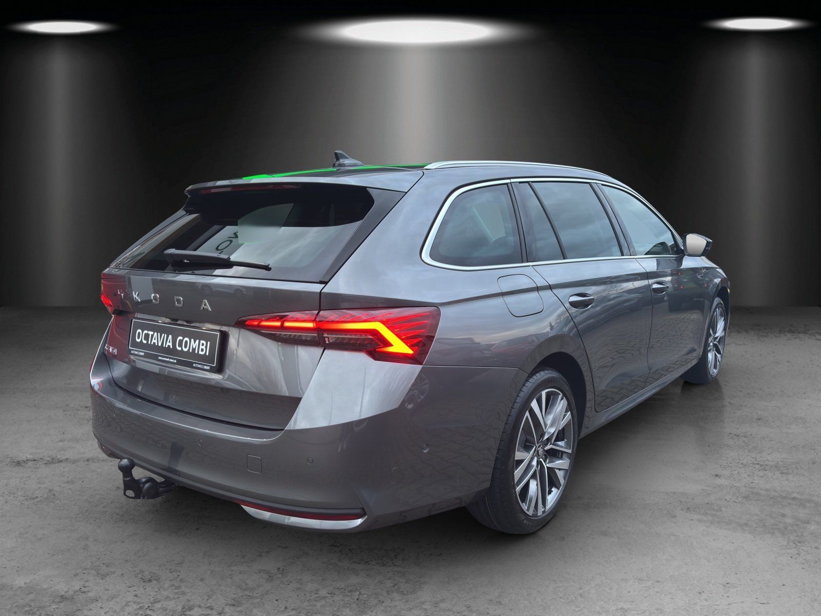 Fahrzeugabbildung SKODA Octavia Balance 1.5 TSI ACC+AHK+KAM+LED-MATRIX