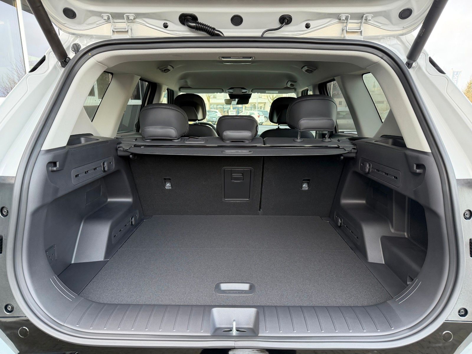 Fahrzeugabbildung Kia EV5 Earth DRIVE SOUND LED