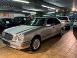 Mercedes-Benz E 200 ELEGANCE*Alu*Tüv*Klima* - gebrauchte Mercedes-Benz E-Klasse aus dem Jahr 1998