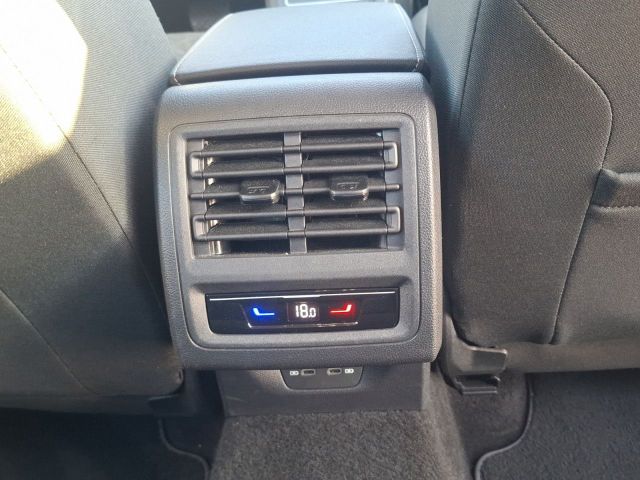 Golf VIII (8) Variant Life 1.5 eTSI Bluetooth