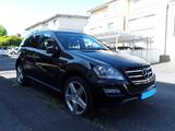 Mercedes-Benz ML MERCEDES-BENZ  GRAND EDITION 350 CDI 4 ... - Mercedes-Benz 350 mit Diesel-Antrieb: Kombi