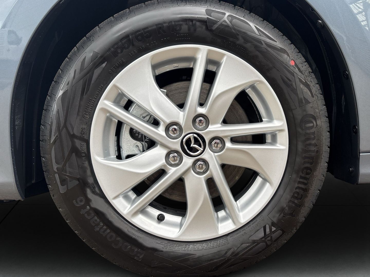 Mazda 2 Hybrid - Bild 4