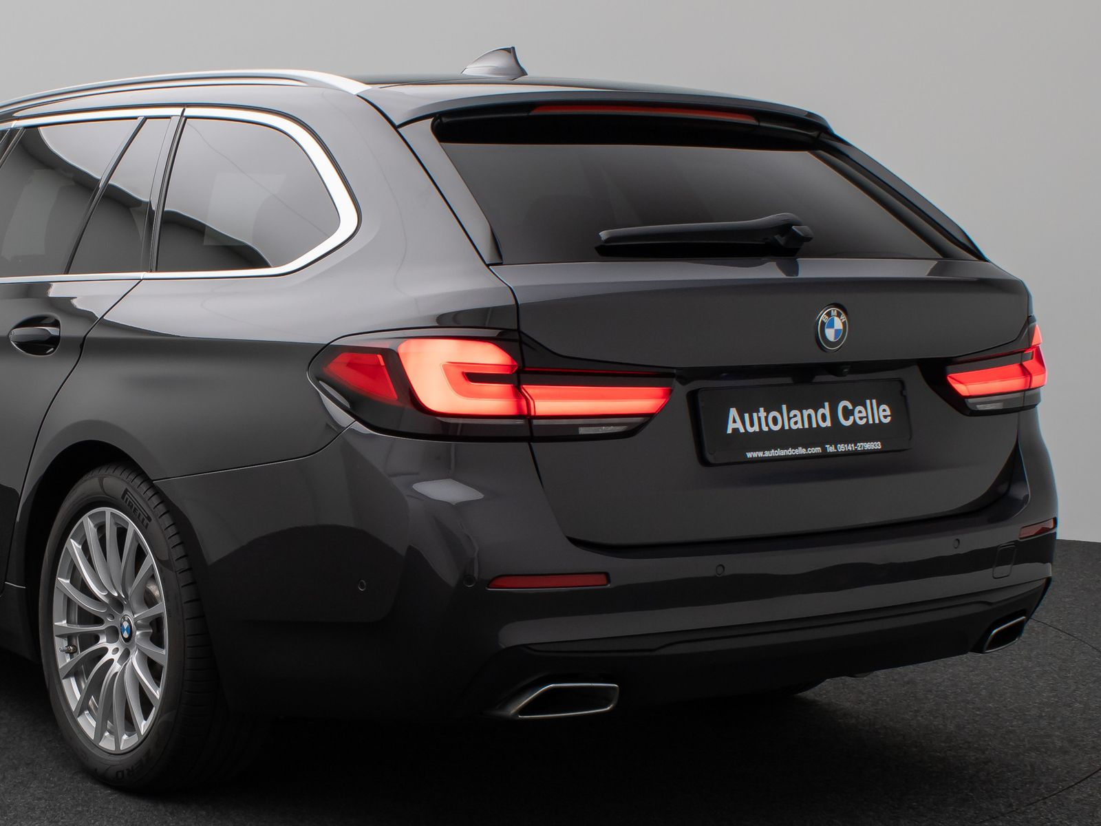 Fahrzeugabbildung BMW 520d Kamera DAB 4xKlima Leder M Sport AHK Alarm