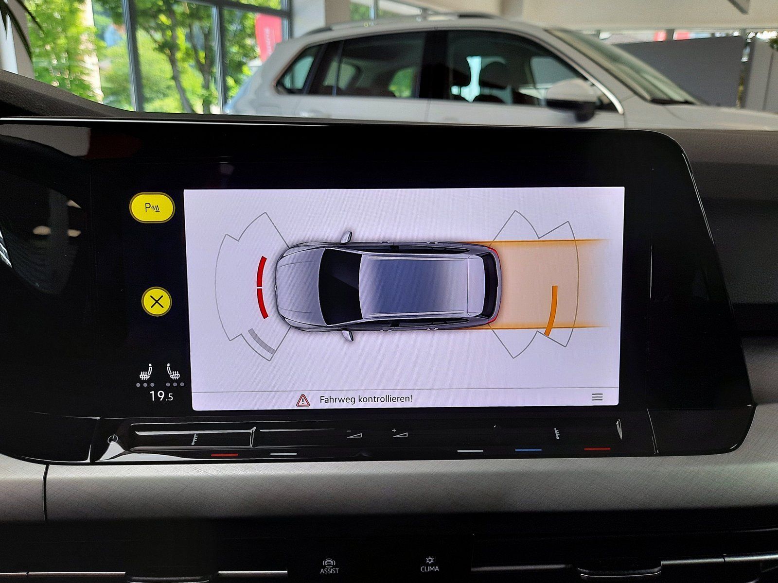 Fahrzeugabbildung Volkswagen Golf Variant Life eTSI DSG *Navi*PDC**LED*ACC*