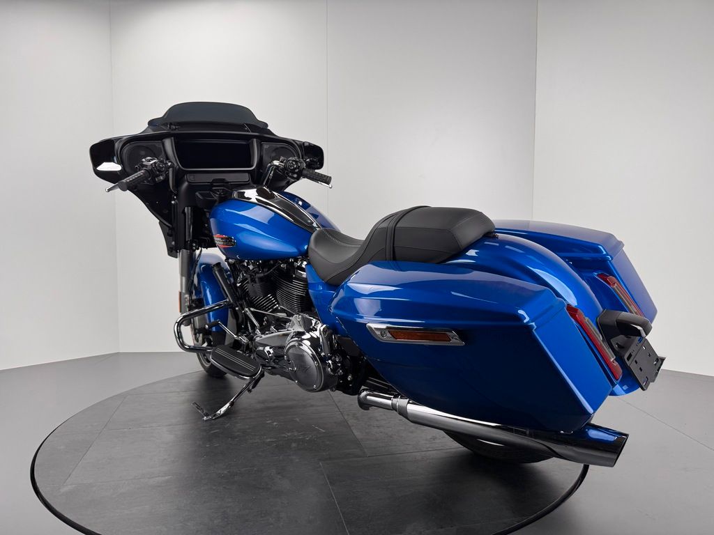 Fahrzeugabbildung Harley-Davidson STREET GLIDE *NEUWERTIG *5HD
