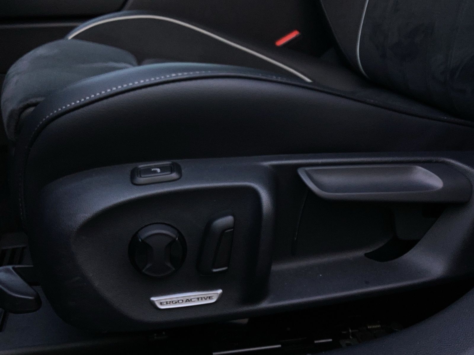 Volkswagen Passat Variant - Bild 17