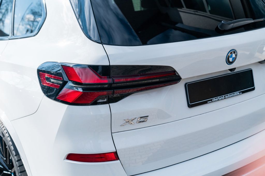 BMW X5 50e M SPORT PRO/ INNOVATION/ ICONIC GLOW BMW X5 50e M SPORT PRO/ INNOVATION/ ICONIC GLOW