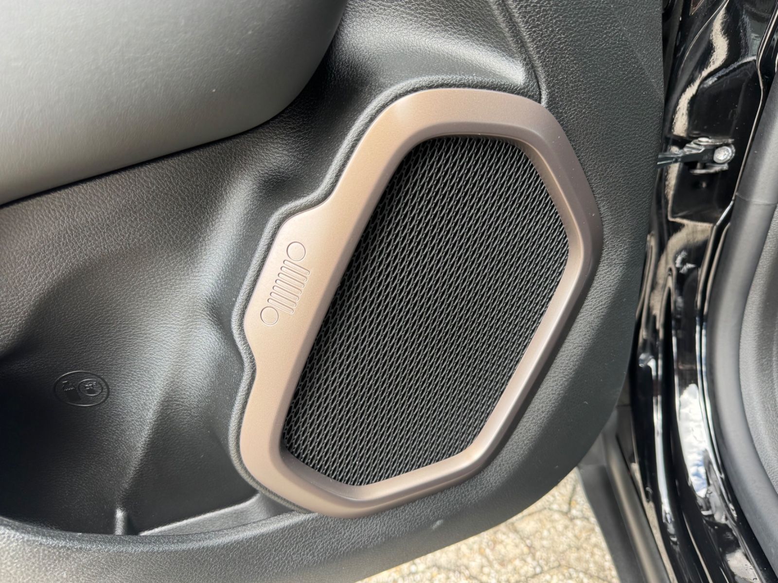 Fahrzeugabbildung Jeep Renegade Longitude Mild-Hybrid FWD/LED/NAVI/KAME