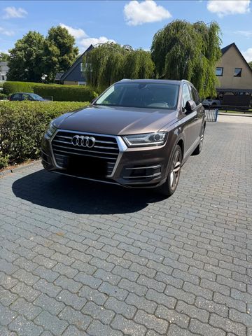 AUDI Q7 3.0 TDI quattro tiptronic - 7 Sitzer