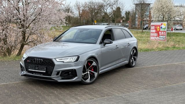 Audi RS 4 Avant 2.9 TFSI quattro*RS-ABGAS*B&O*ACC*20"