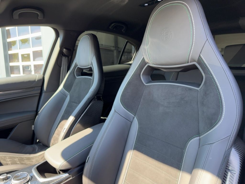 Fahrzeugabbildung Alfa Romeo Stelvio Quadrifoglio