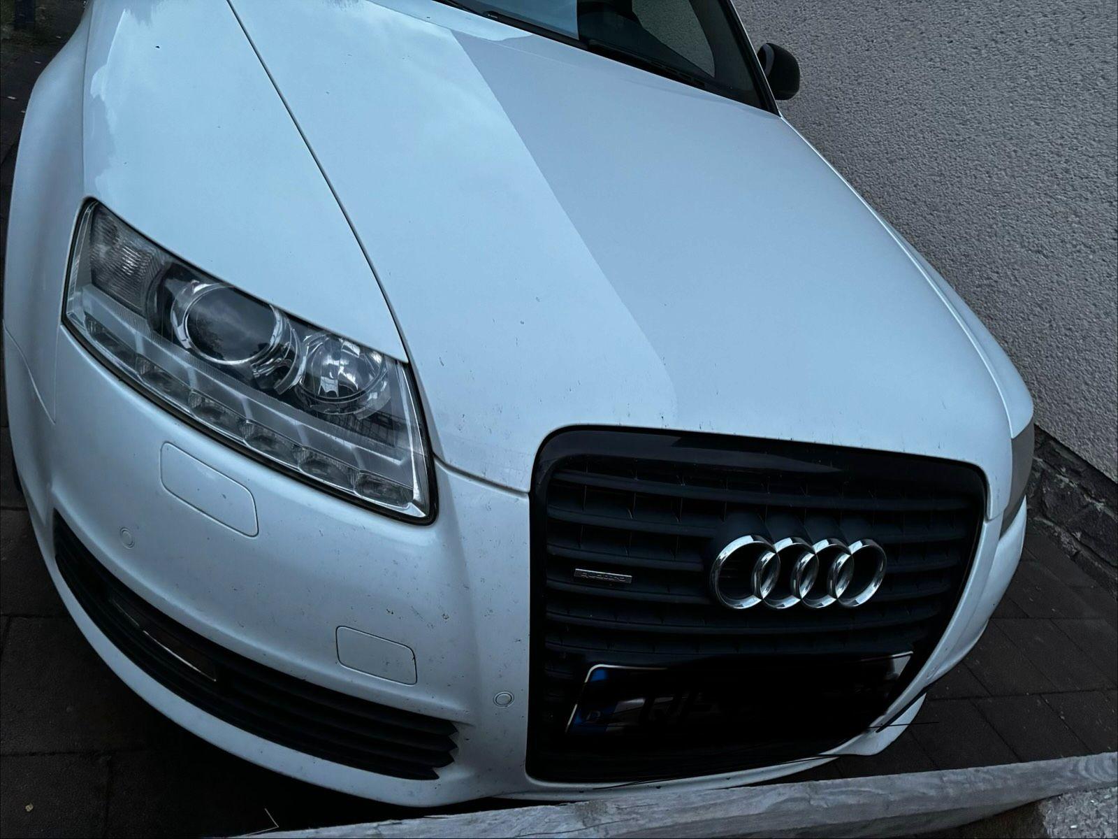 Audi Quattro 2011 — interior