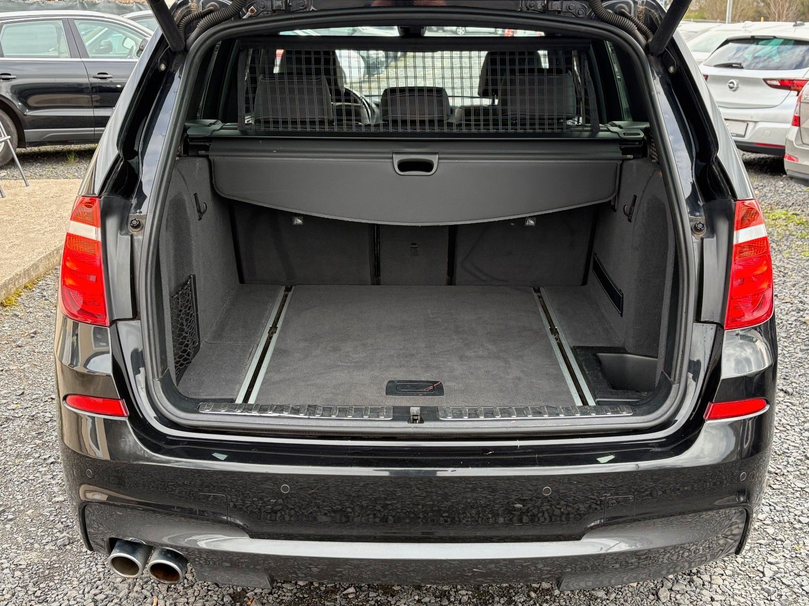 Fahrzeugabbildung BMW X3 xDrive35d Sport-Aut. M SPORTPAKET Navi Leder