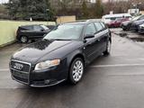 Audi A4 1.6 Avant*S-LINE* - Audi A4 aus 2006: Line
