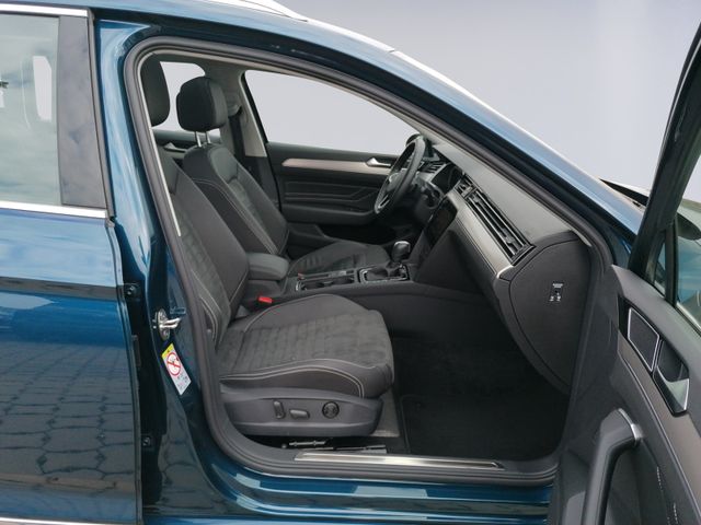 Passat Variant 2.0 TDI SCR DSG Elegance STHZ