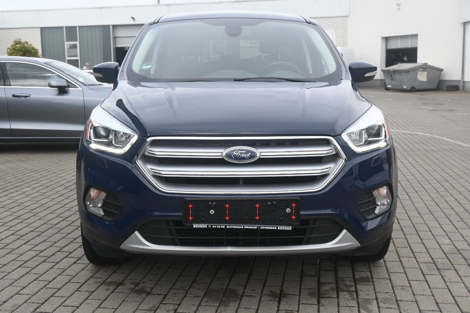 Fahrzeugabbildung Ford Kuga  2.0 TDCi Autom. 4x4 Titanium*FSHZG*RFK*AHK