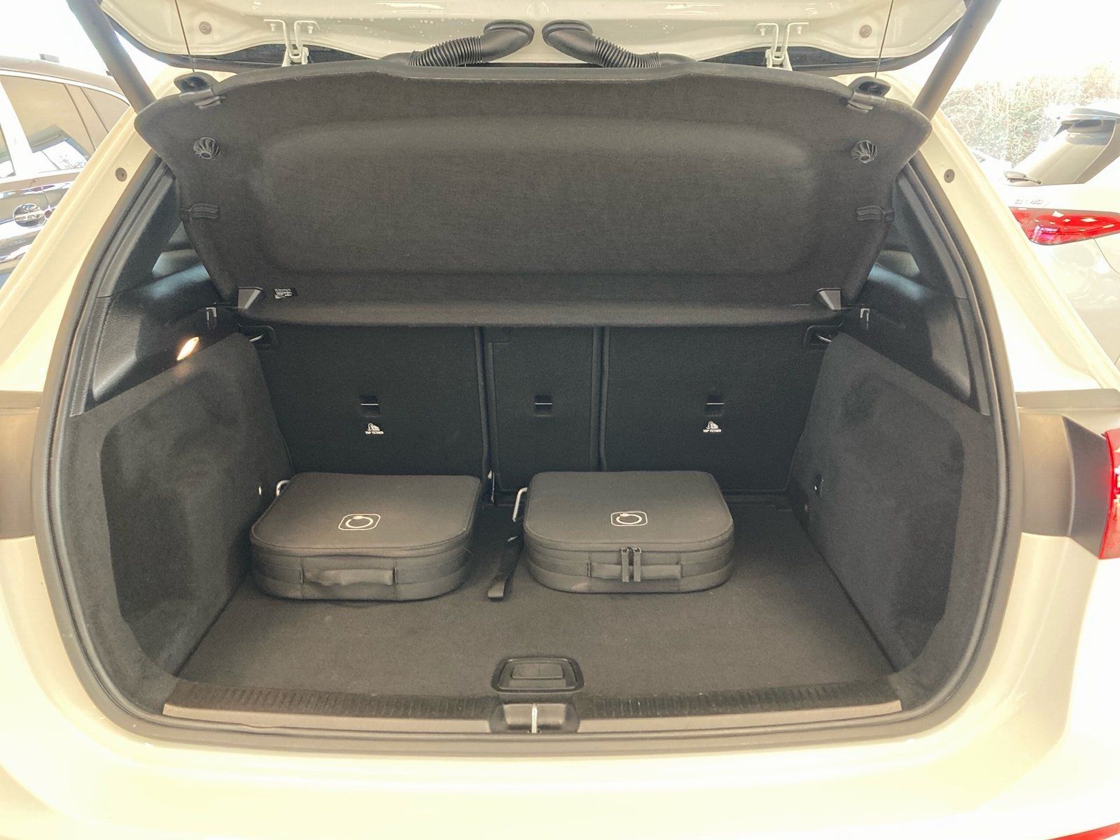 Fahrzeugabbildung Mercedes-Benz B 250 e Progressive*Kamera*Totwinkel*LED*Night*