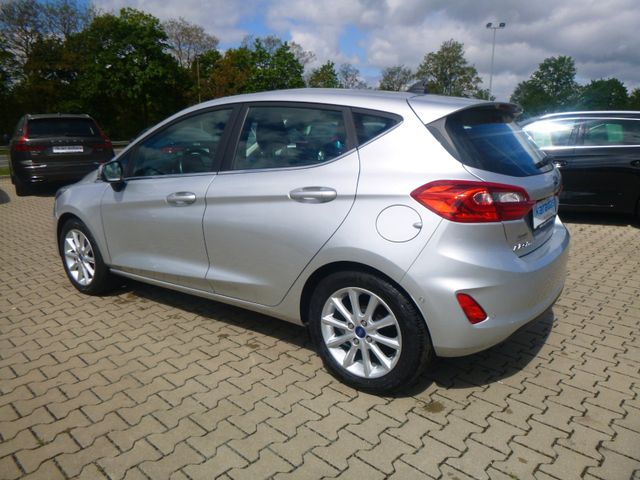 Fahrzeugabbildung Ford Fiesta 1.0 Titanium >55.800KM/Kamera/Navi/Sitzh<