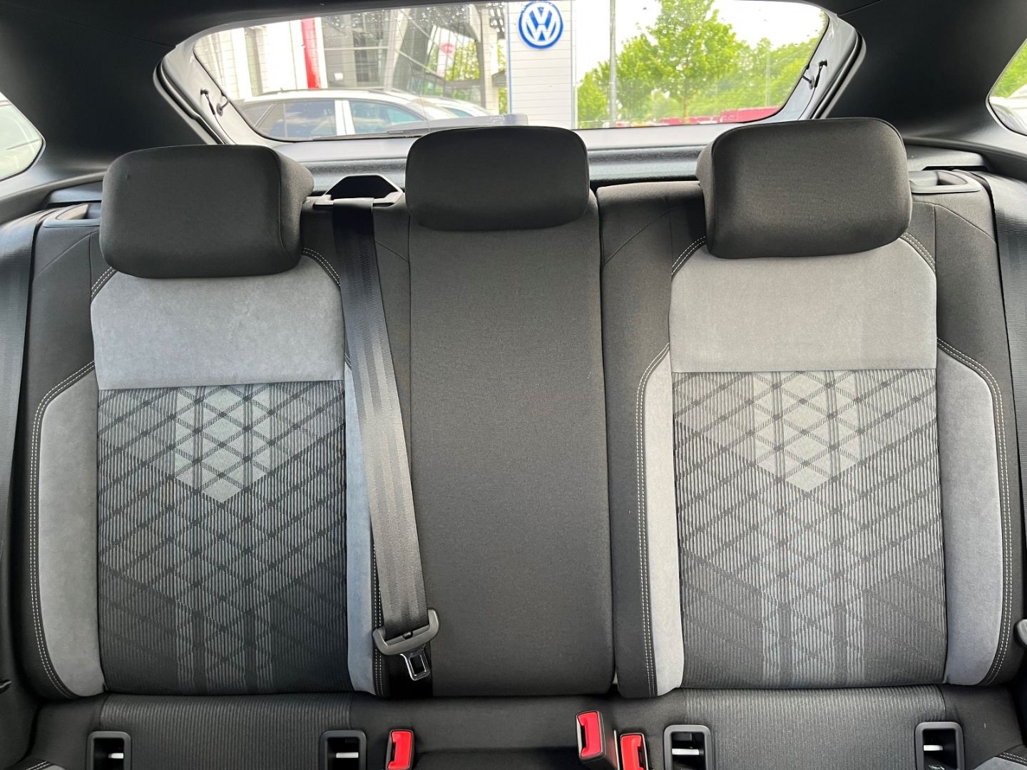 Taigo 1.0TSI DSG R-Line IQLight*Navi*Kamera*APP!