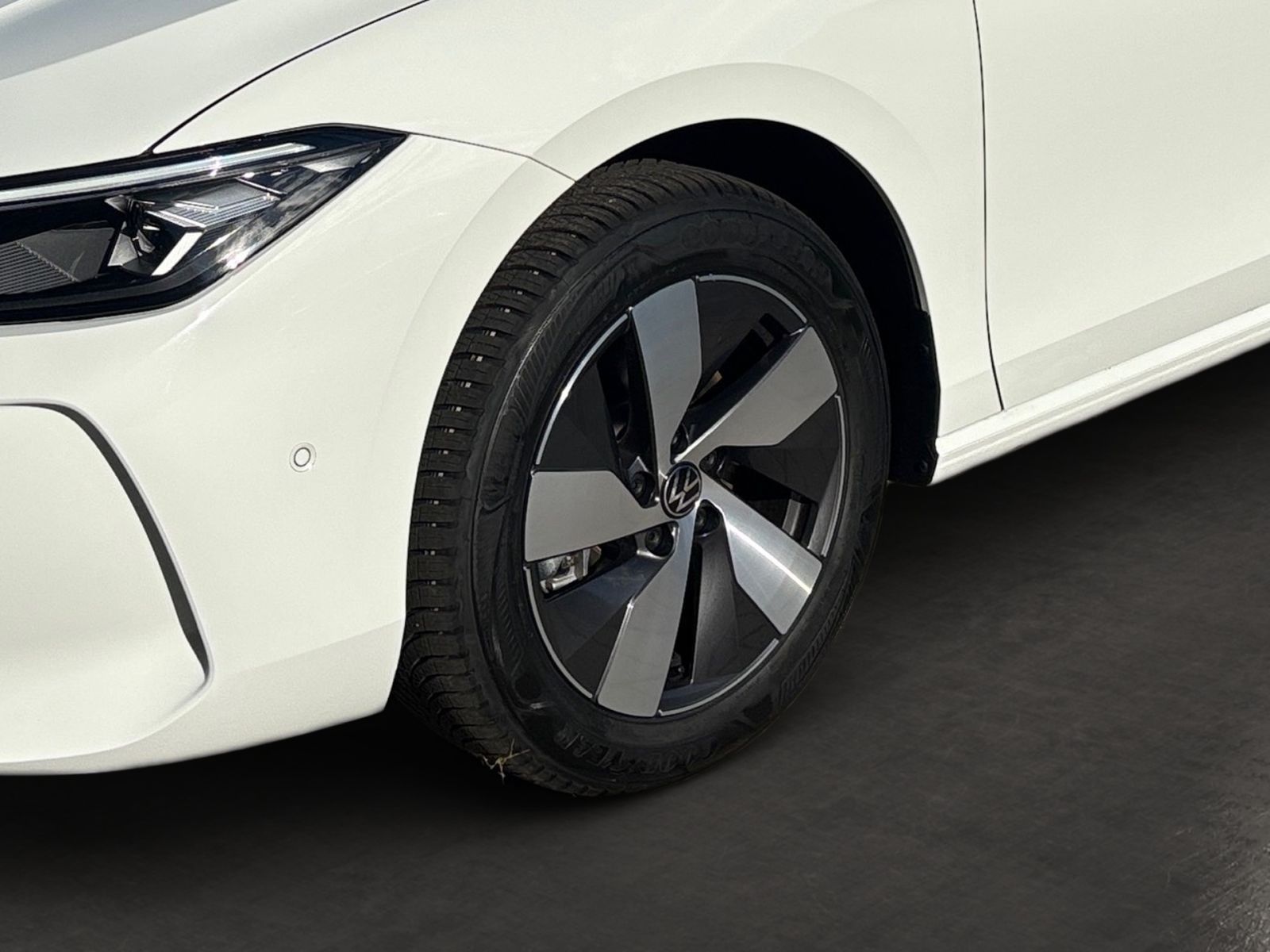 Volkswagen Passat - Bild 6