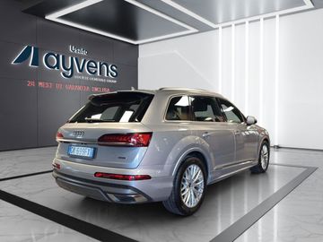 Audi Q7 - 7