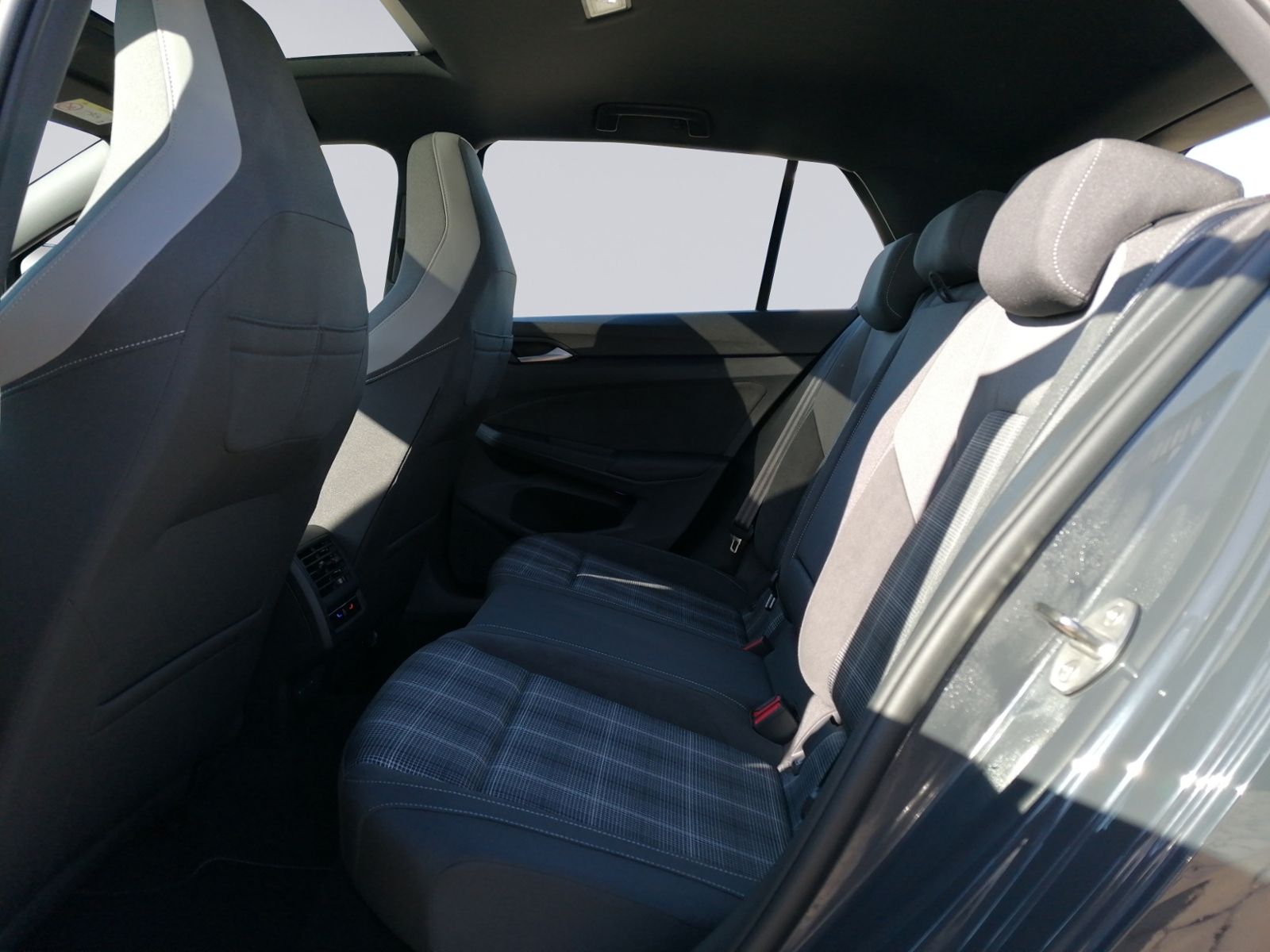 Golf VIII GTD DSG PANO+KAMERA+NAVI+LED