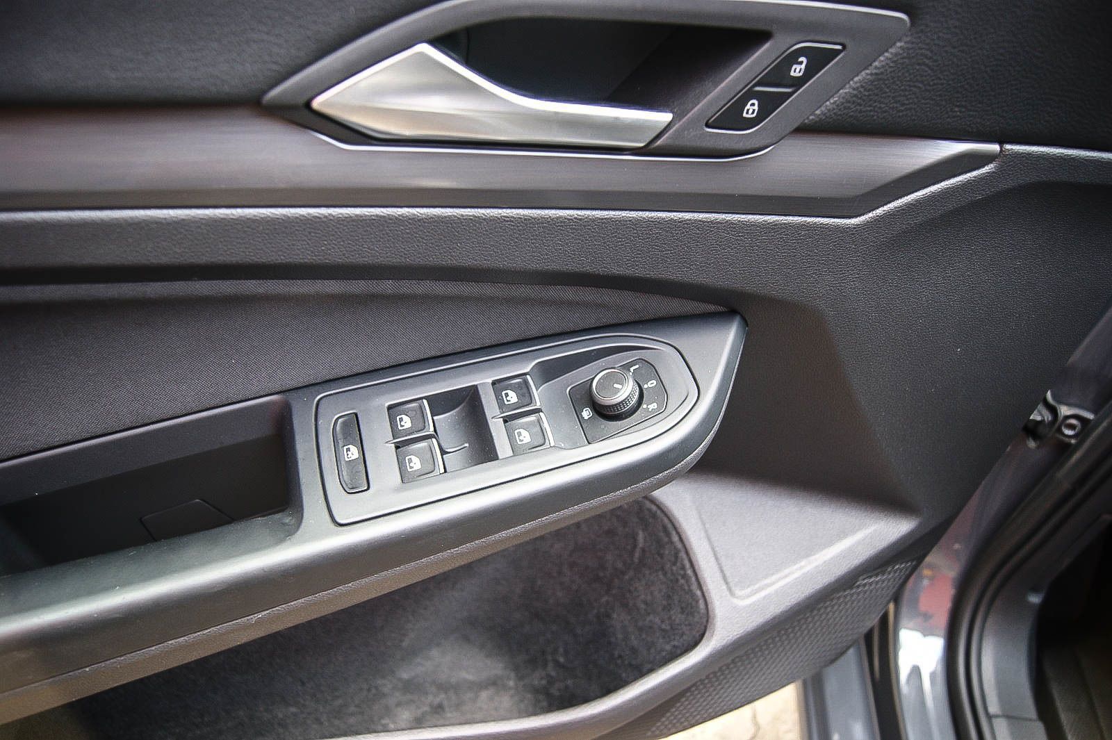 Fahrzeugabbildung Volkswagen Golf VIII 1.5 TSI ''1st EDITION'' PANORAMA VIRTU