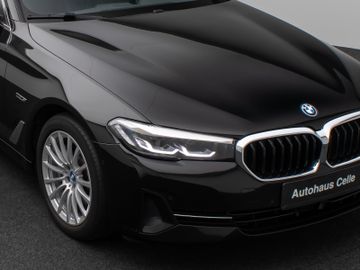 Fahrzeugabbildung BMW 530e xD Tour Pano ACC Kamera360° Sportsizt