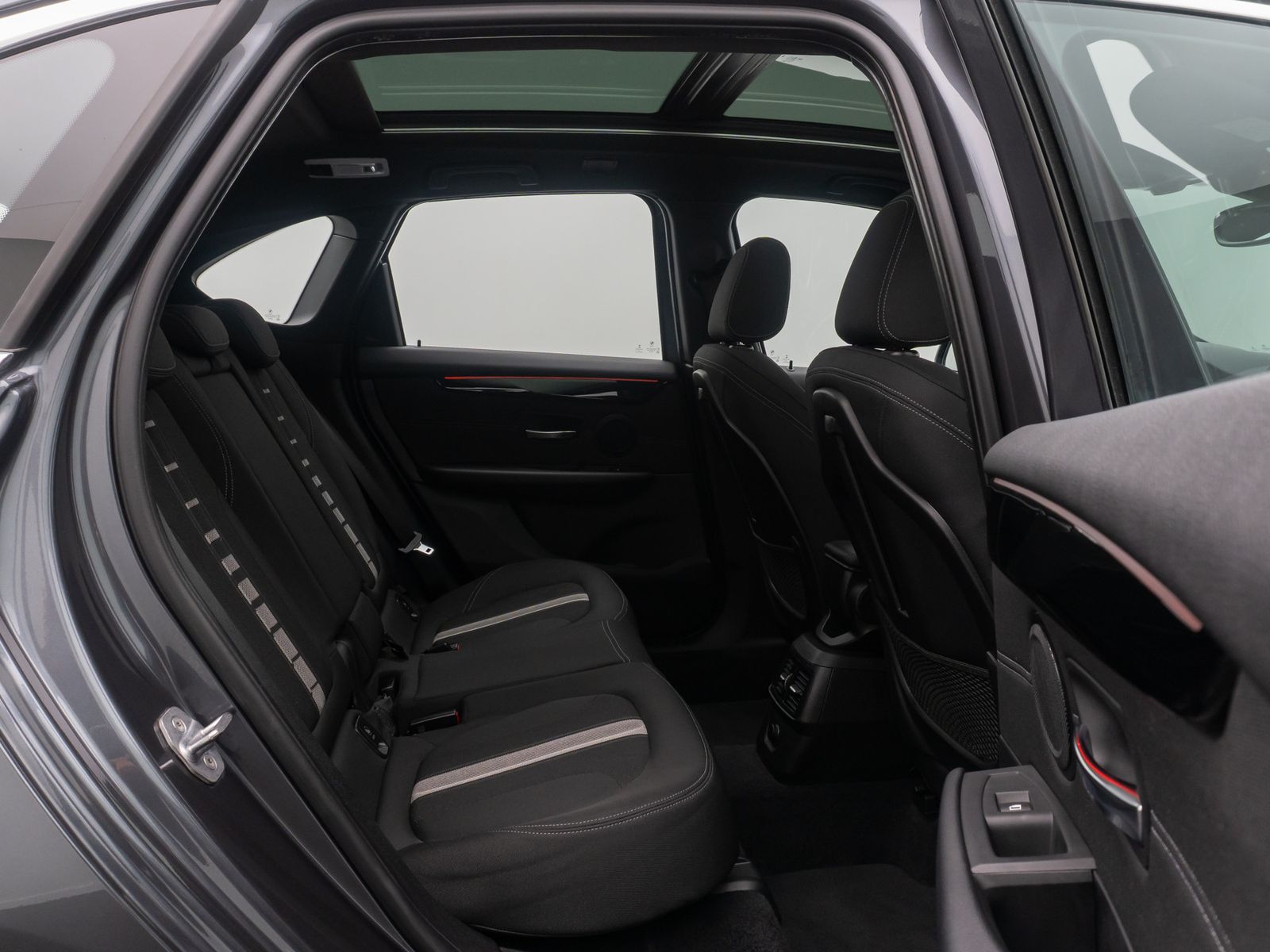 Fahrzeugabbildung BMW 218d Active Tourer Sport Line LED Kamera HiFi Pa